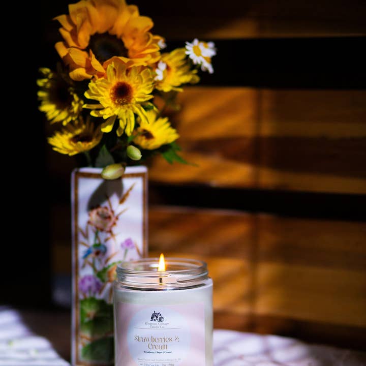 Kingston Cottage Candle Co. - Wholesale Jar/Filled Candle - Strawberries and Cream Candle