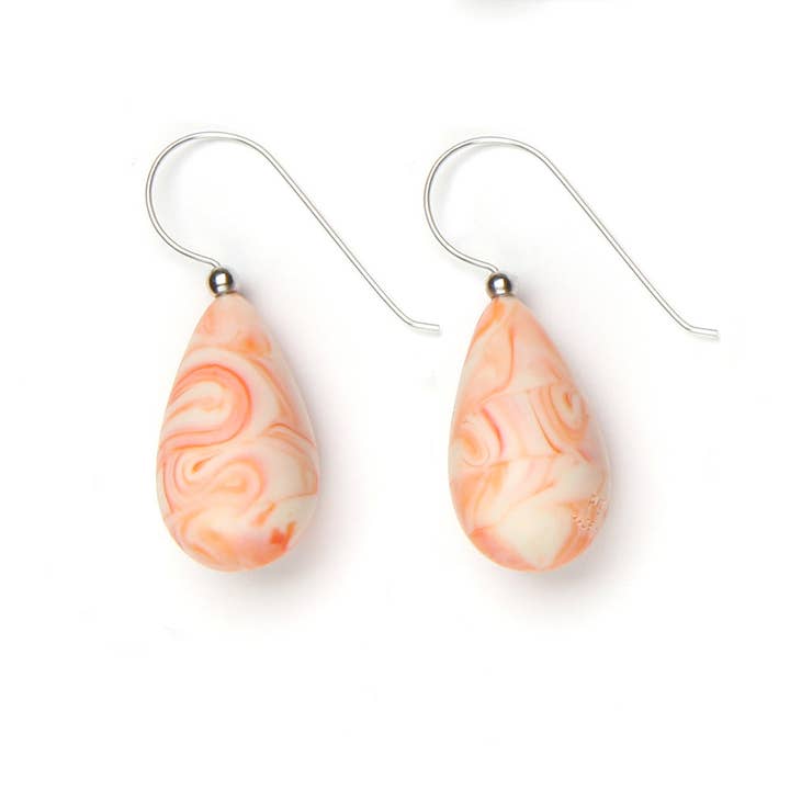Vera Regndroppe Örhänge Aprikos för wholesale av PONO by Joan Goodman