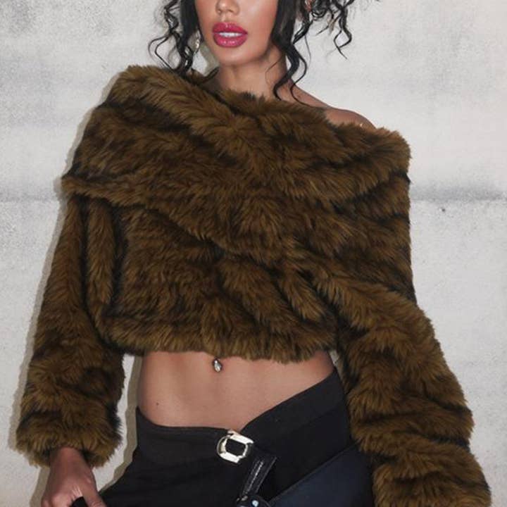 Off-Shoulder Faux Fur Blouse and other Purchase Wholesale holz für badeplattform boot. Free Returns & Net 60 Terms on Faire trending on Faire.