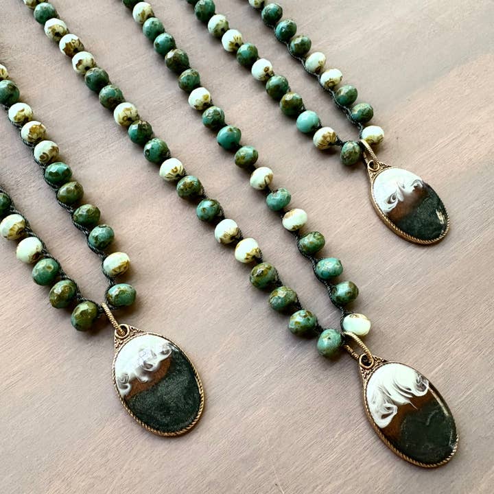 Twist Style - Wholesale Pendant/Charm Necklace - In the Woods Forest Green Portal Necklace3