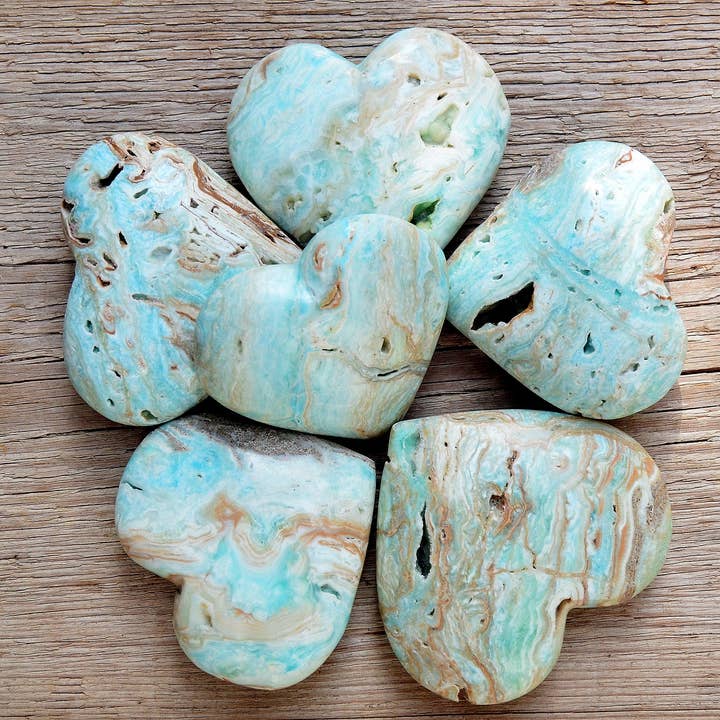 Kaia & Crystals – Engroshandel Spirituelle sten og krystaller – Blå Aragonit Hjerte (50mm - 85mm)