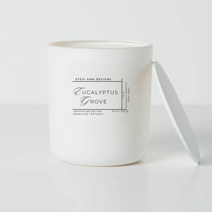Bougie au parfum de bosquet d'eucalyptus, 8 oz pour la vente par Stevi Ann Designs