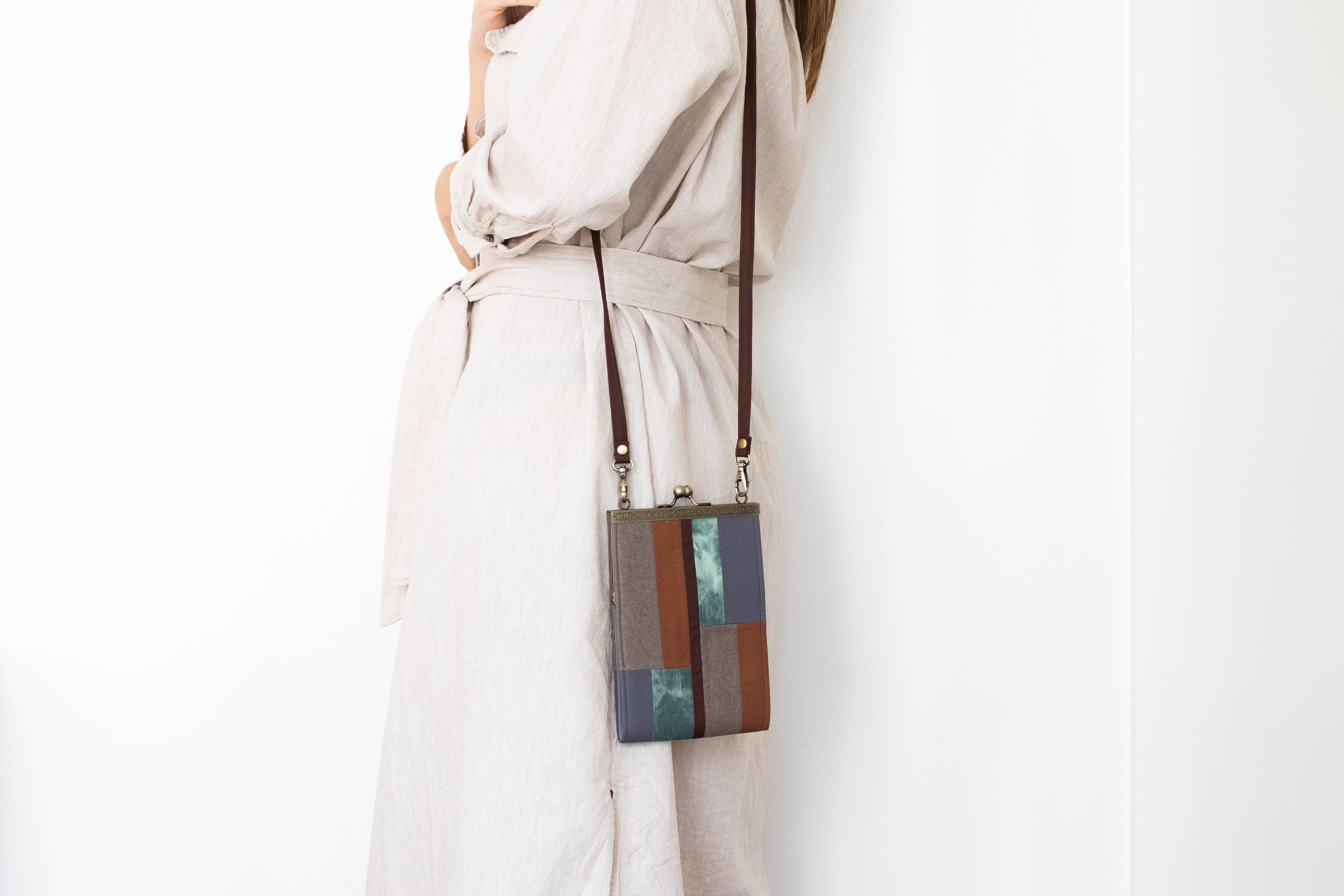 Cathayana - Wholesale Crossbody Bag - Women's - The Patchwork Shoulder Bag, Brown2