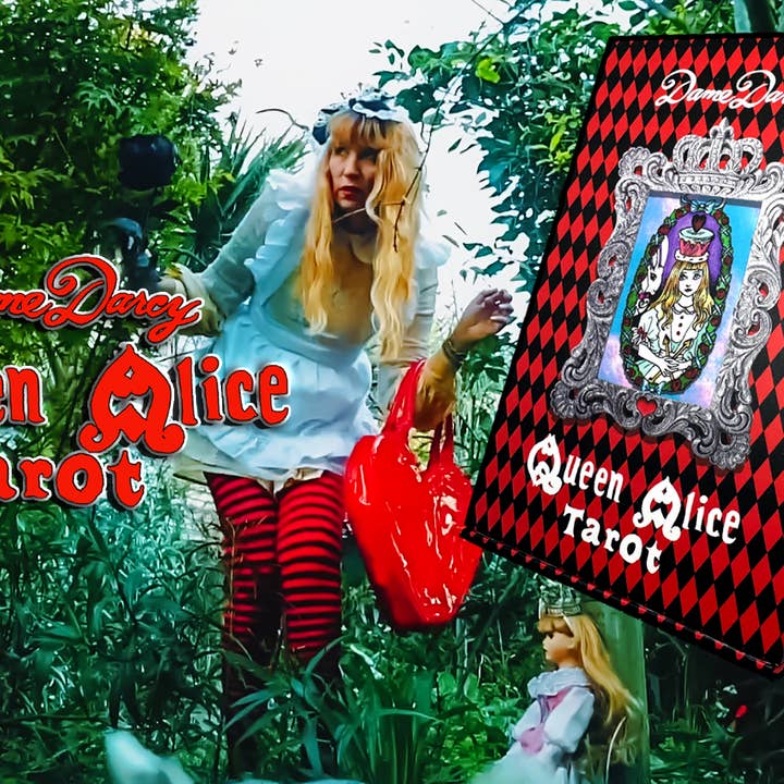 Dame Darcy - Wholesale Tarot Cards - Dame Darcy Queen Alice Tarot Silver Edition6