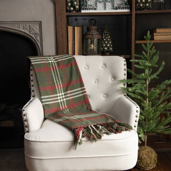 Ragon House - Wholesale Throw Blanket - GREEN, RED & WHITE PLAID THROW BLANKET
