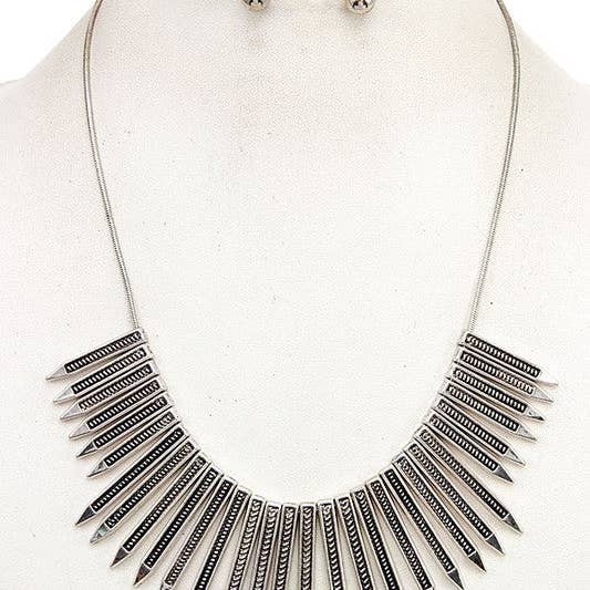 ANTIQUE SILVER FRINGE BIB NECKLACE SET for wholesale on Faire