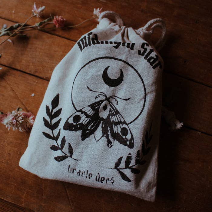 Midnight Raven Studios - Wholesale Tarot Cards - Midnight Star Oracle Deck - Witchy Oracle Deck7