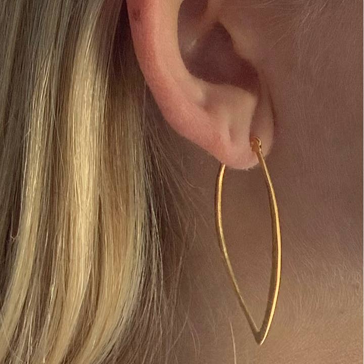Philippa Roberts - Wholesale Hoop Earrings - Small Leaf Hoops Earrings Silver or Vermeil