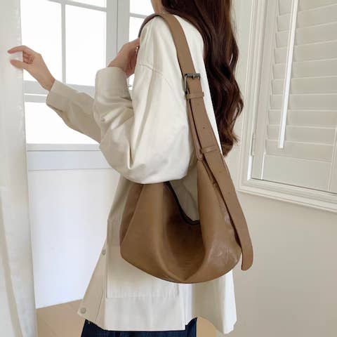 Pretty Persuasions - Wholesale Shoulder Bag - Women's - P25082 Microfiber Leather Shoulder Bag3