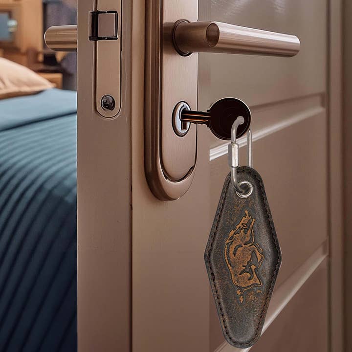 Zep-Pro - Wholesale Keychain - Unisex - Arkansas Razorbacks Collegiate Vintage Full Grain Leather Key Fob. Brown Burnished and Tan Embossed Key Ring.4