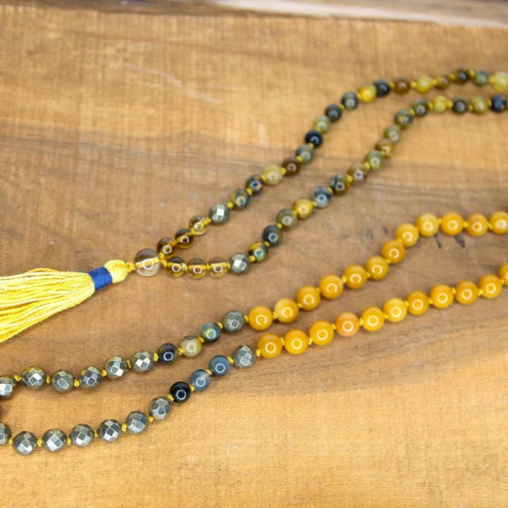 Manifesting Light Mala pour la vente par Shakti SOULutions
