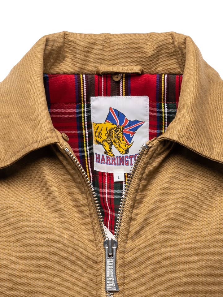 Bomber in tela riciclata color cammello per la vendita all'ingrosso da parte di HARRINGTON®