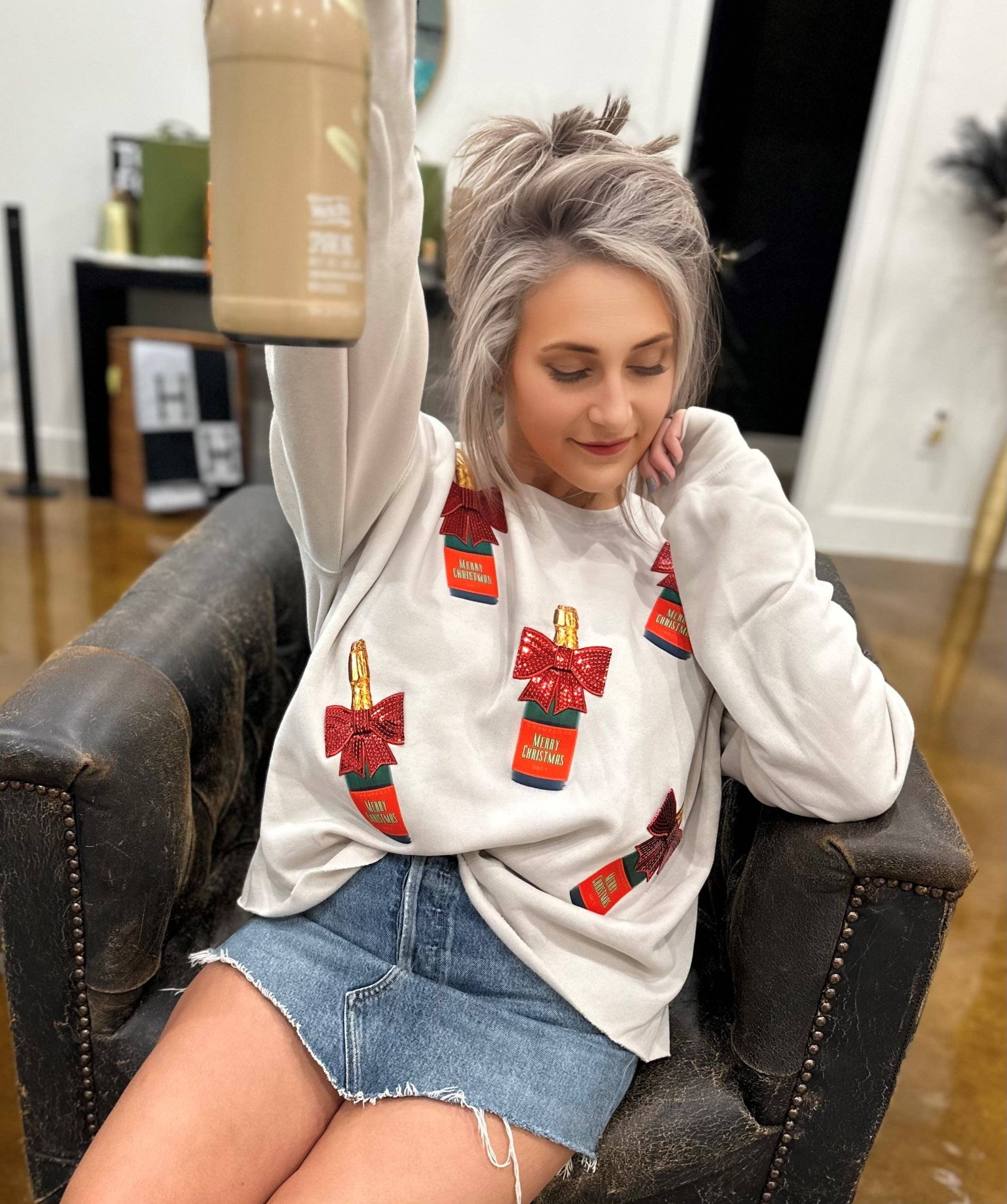 Anagails – Sweatshirt - Mulher por atacado – Garrafa de Champagne Beyond Shimmer1