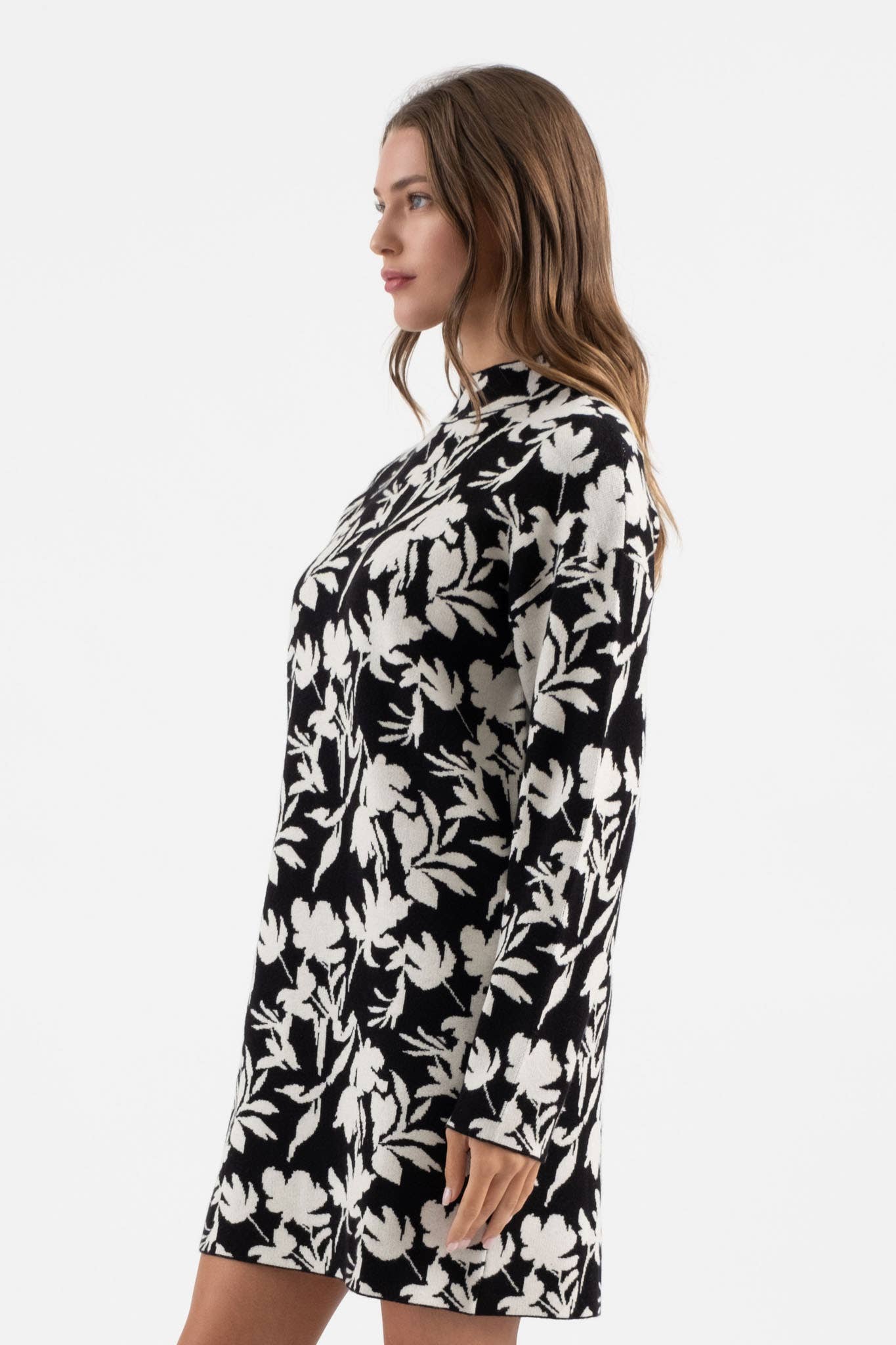 Blu Pepper - Venta al por mayor Vestido - Mujer - VESTIDO TIPO JERSEY DE PUNTO DE MANGA LARGA CON CUELLO REDONDO Y ESTAMPADO FLORAL2