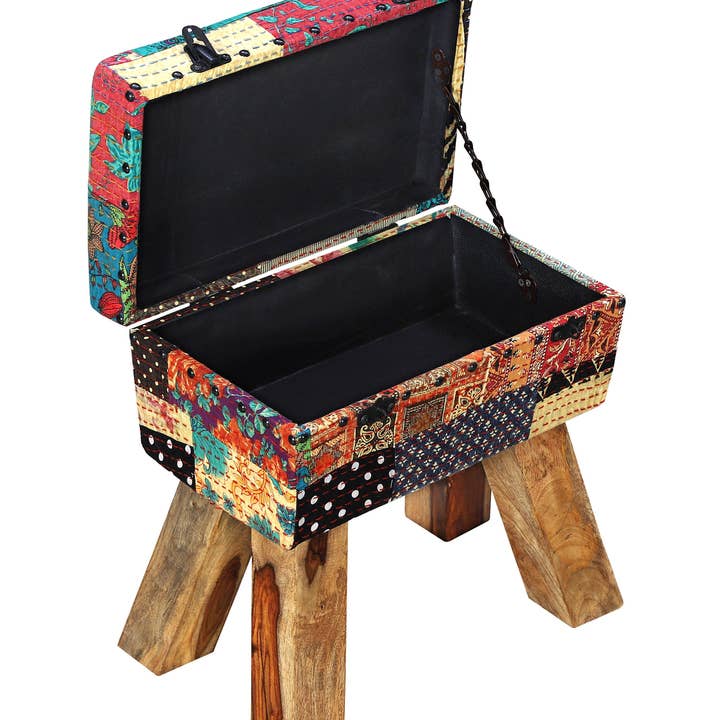 Lavish Touch Warsaw Stool for wholesale by Pelicano