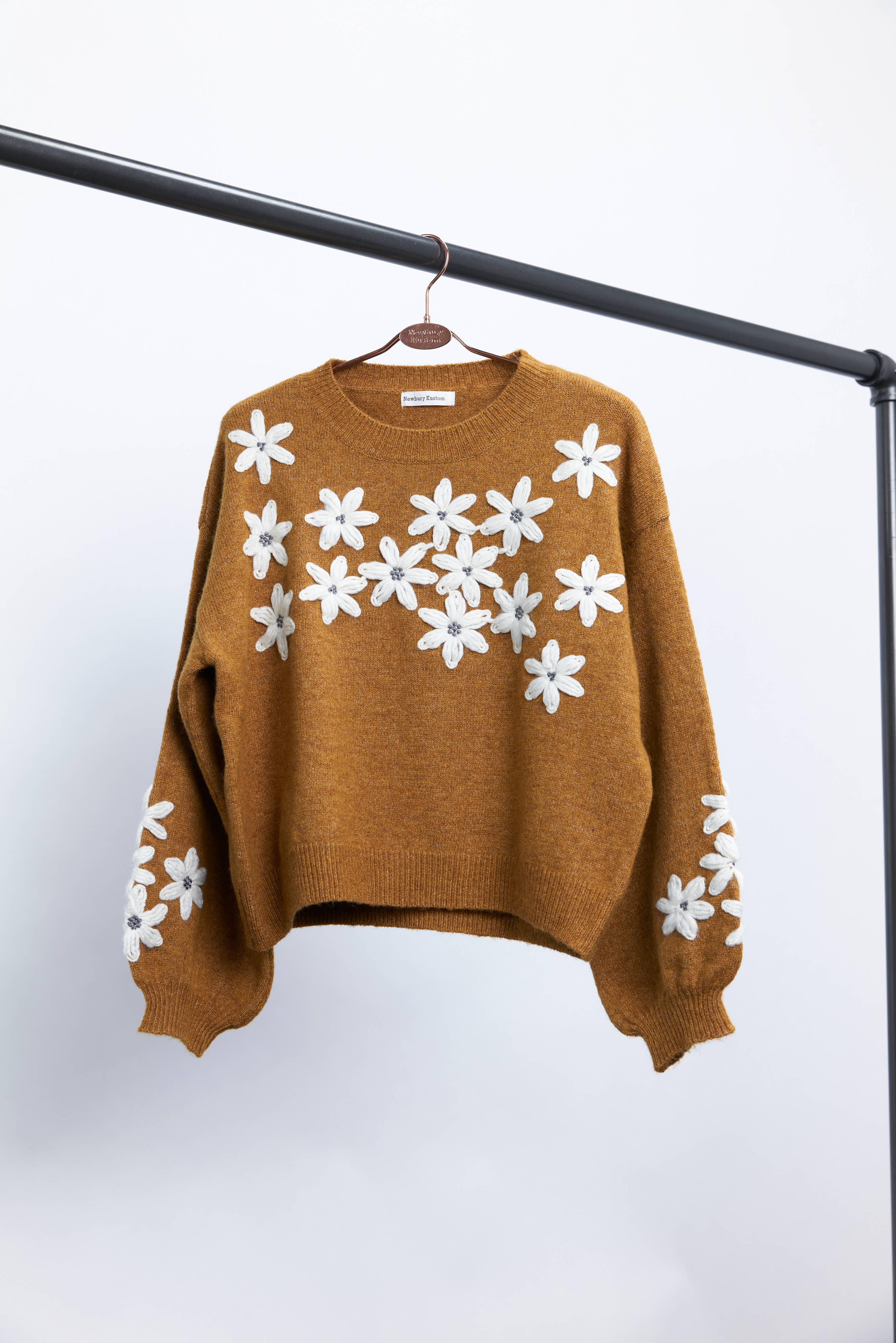 Newbury Kustom - Vente Pull en maille – femme - 11328-Pull en maille avec appliqué floral11