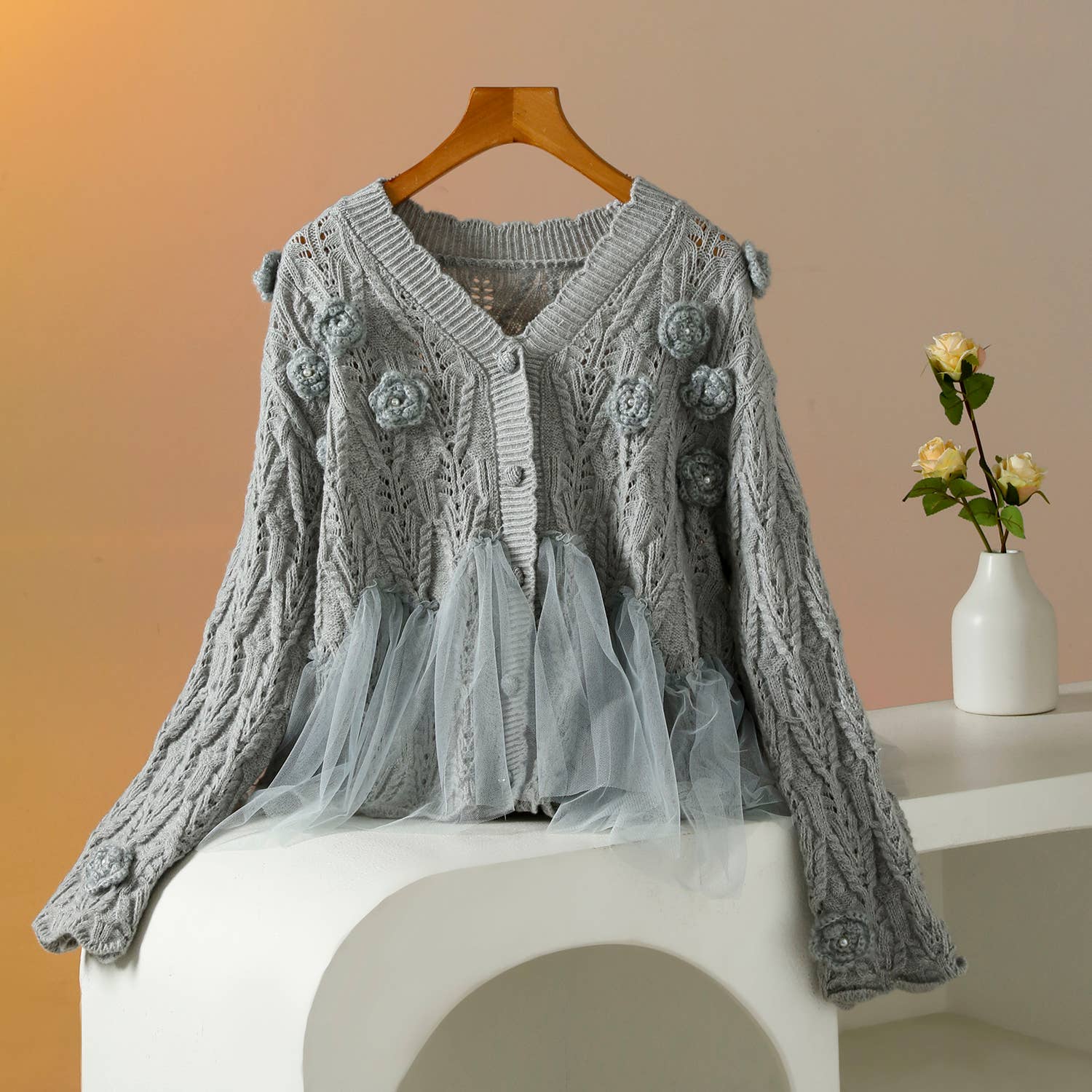 PEACH ACCESSORIES - Wholesale Cardigan - Dames - Superzacht vest met rozenbloemdetails SK1318