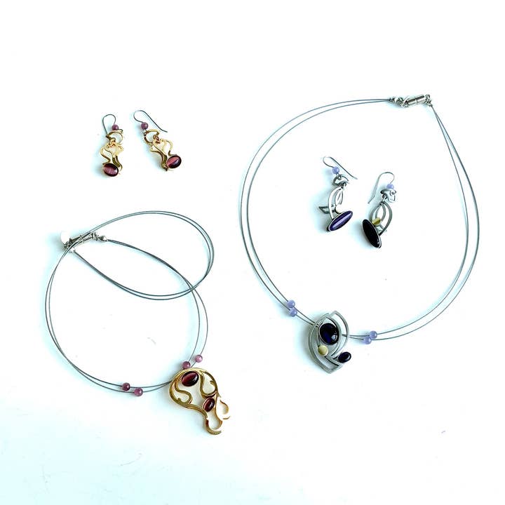 Christophe Poly / Crono Design - Vente Parures de bijoux - ENSEMBLES Préemballés (DFY1) - 6xColliers17'' & Ensembles d'Oreilles & Présentoirs Gratuits6