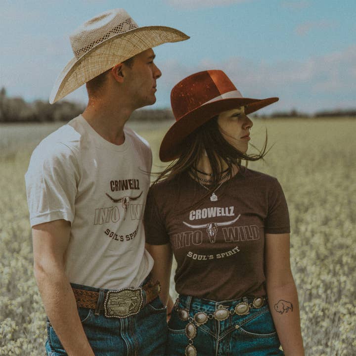 Crowellz Logo - Into the Wild t -shirt for wholesale by Crowellz