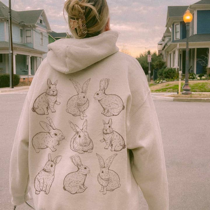 Sweat à Capuche Lapin | Sweat à Capuche Nature | Sweat à Capuche Graphique pour la vente par Sisterly Gifts Shop