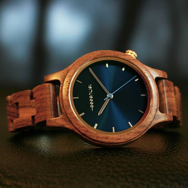 Essenciel – wholesale Armbandsur - Dam – Abyss blå valnöt klocka för kvinnor