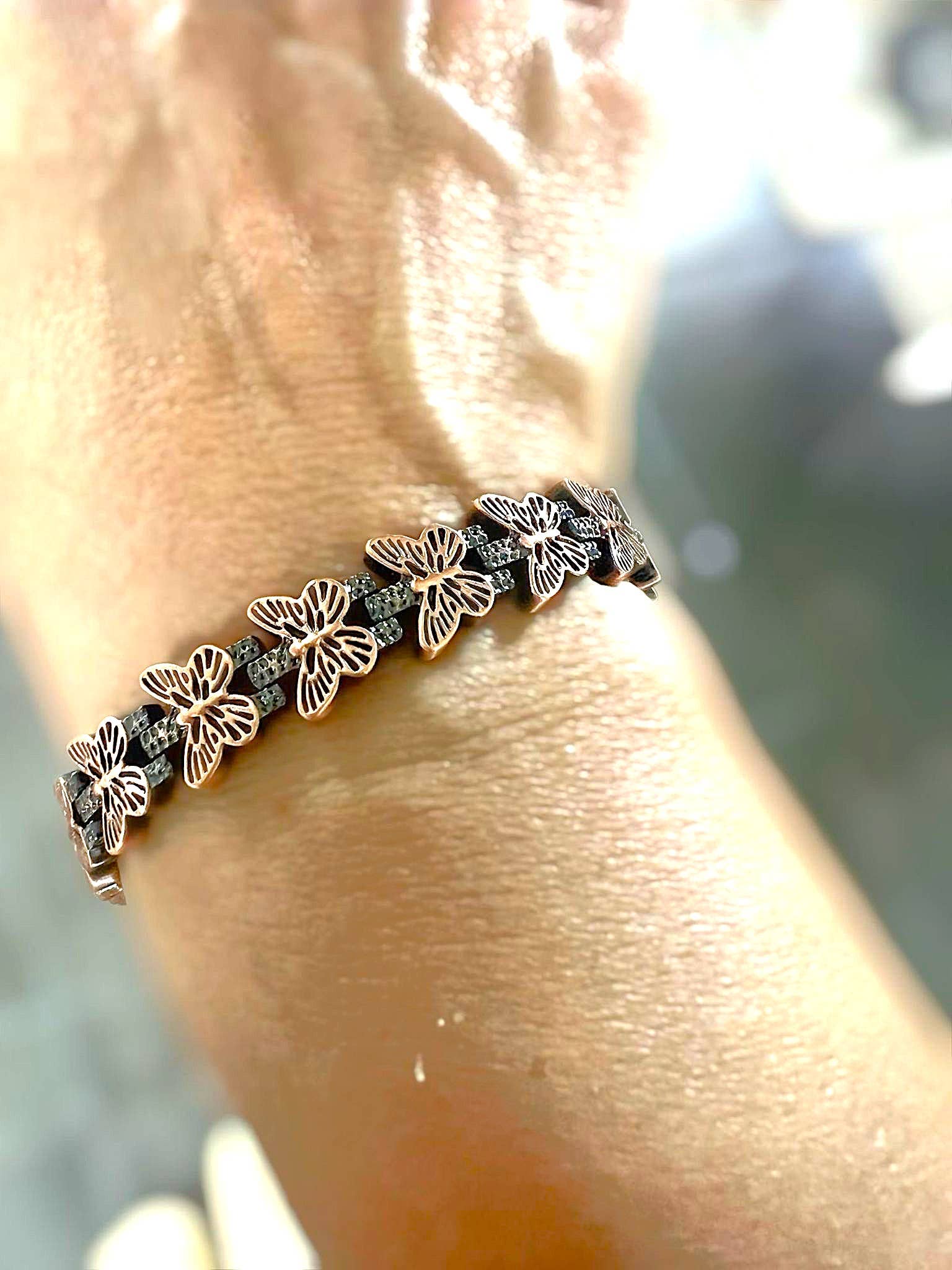 COPPER ARTS INC. - Wholesale Link & Chain Bracelet - LM 15 Link Copper Butterfly Magnetic Bracelet 1