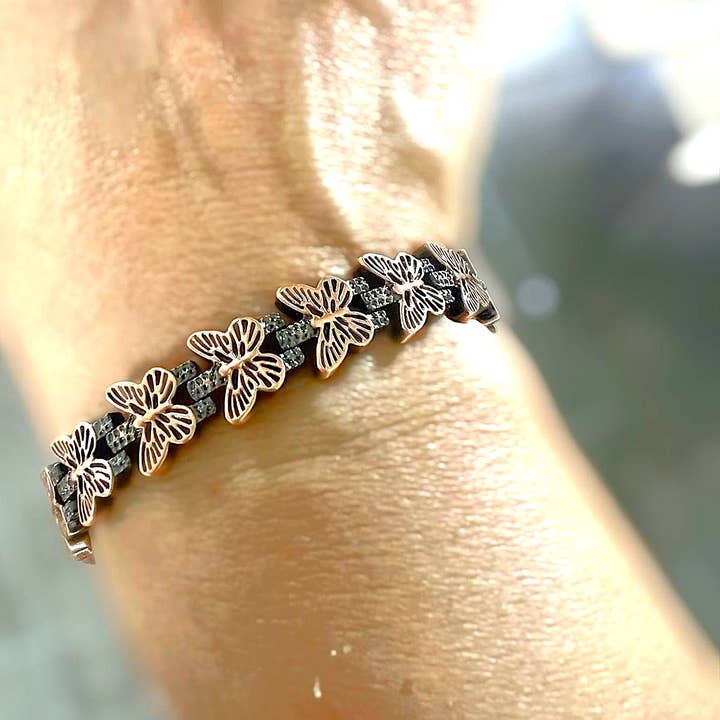 COPPER ARTS INC. - Wholesale Link & Chain Bracelet - LM 15 Link Copper Butterfly Magnetic Bracelet 1