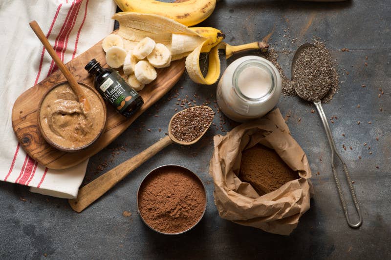 Frontier Co-op - Wholesale Vanilla/Fruit Extract - Frontier Co-op Organic Almond Extract, 2 fl oz2