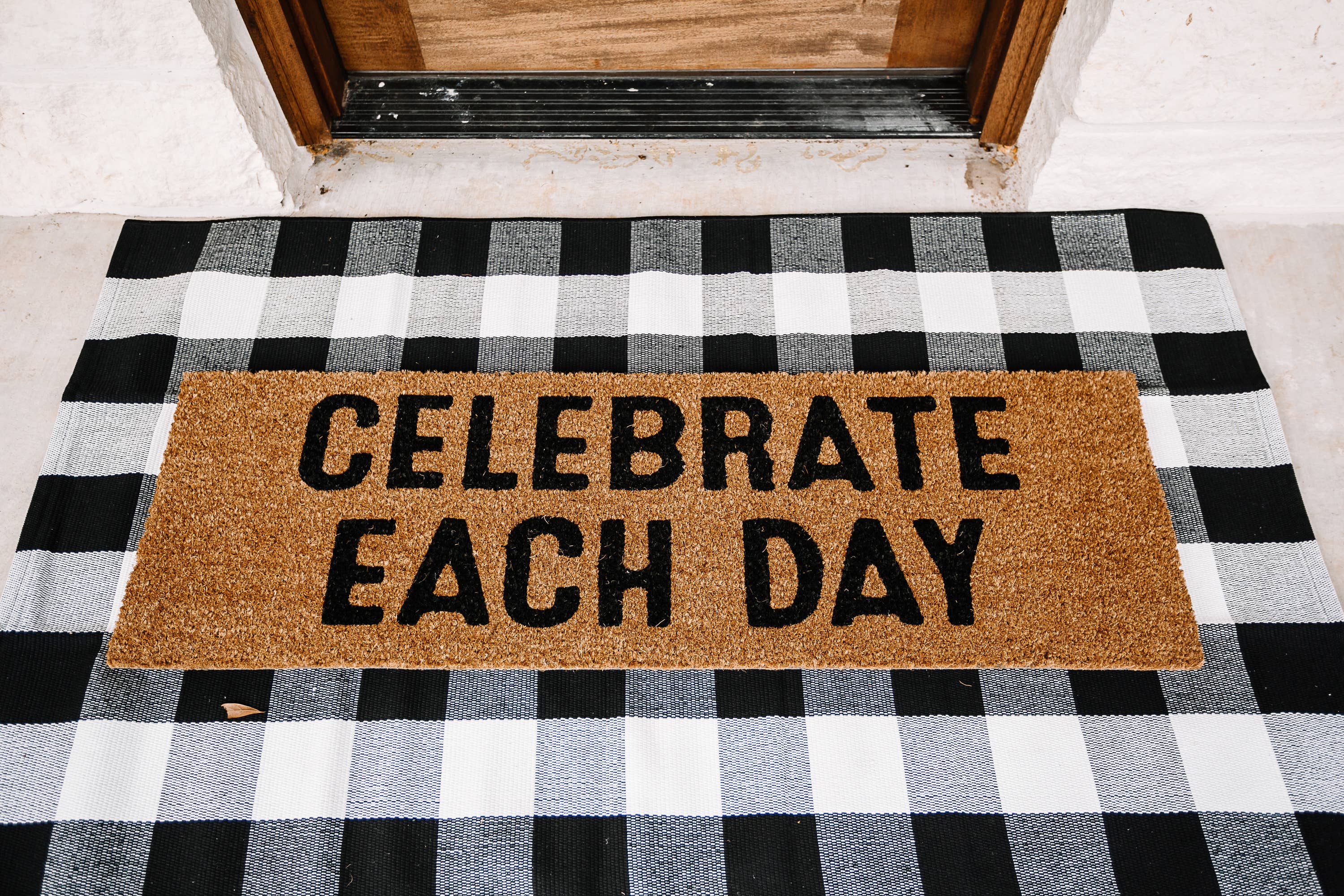 Modern Burlap - Wholesale Door Mat - XL Doormat - Celebrate Each Day (New Length)2