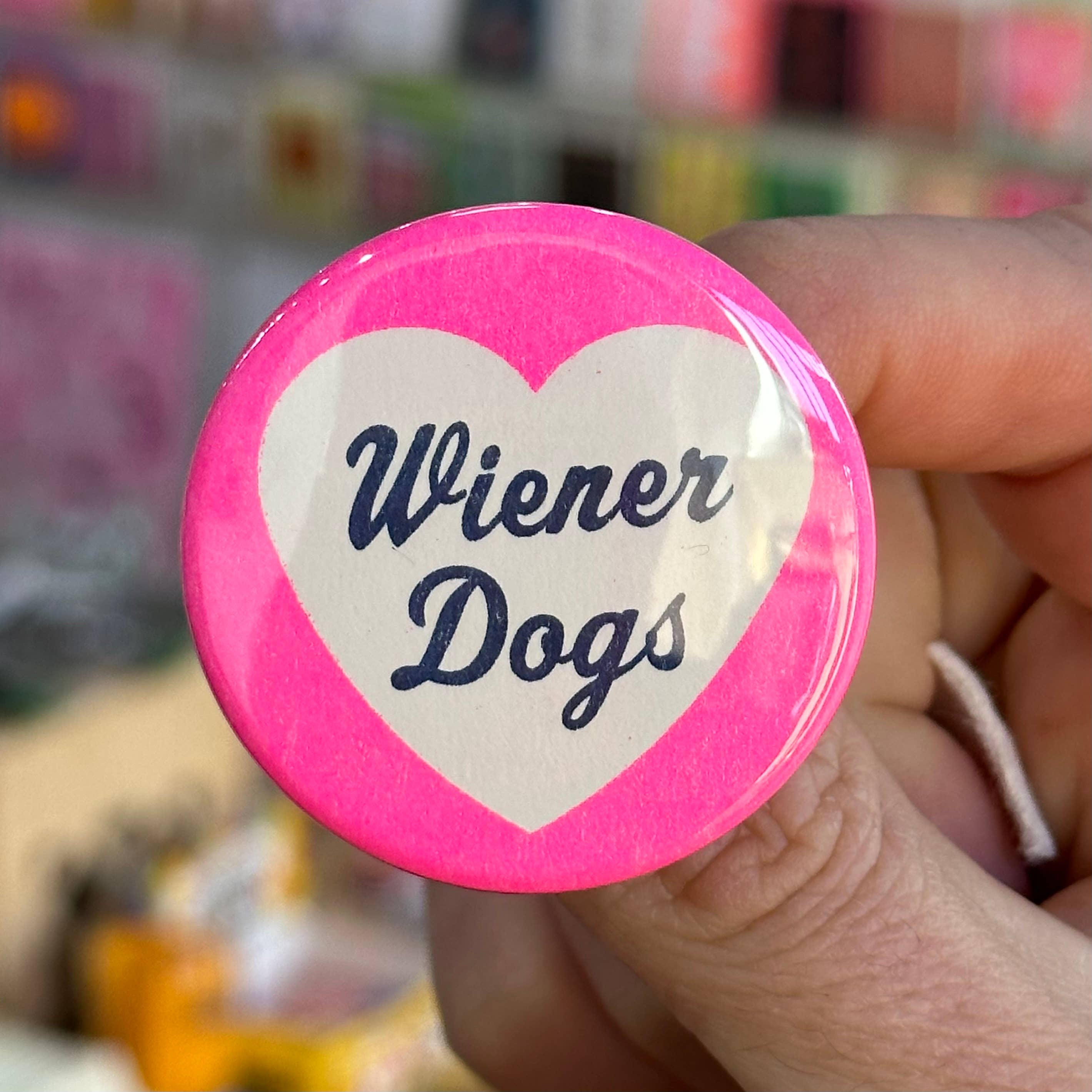 World Famous Original - Wholesale Lapel Pin/Button - I Love Wiener Dogs Button1