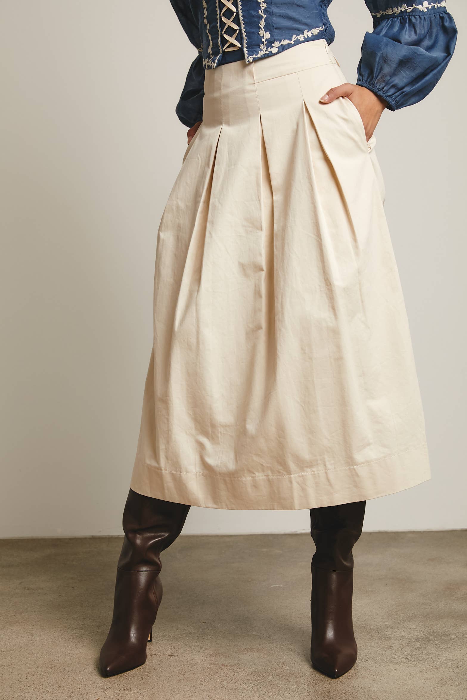 Forte – Engroshandel Nederdel - Dame – Plisseret A-line Midi Nederdel FSK000114