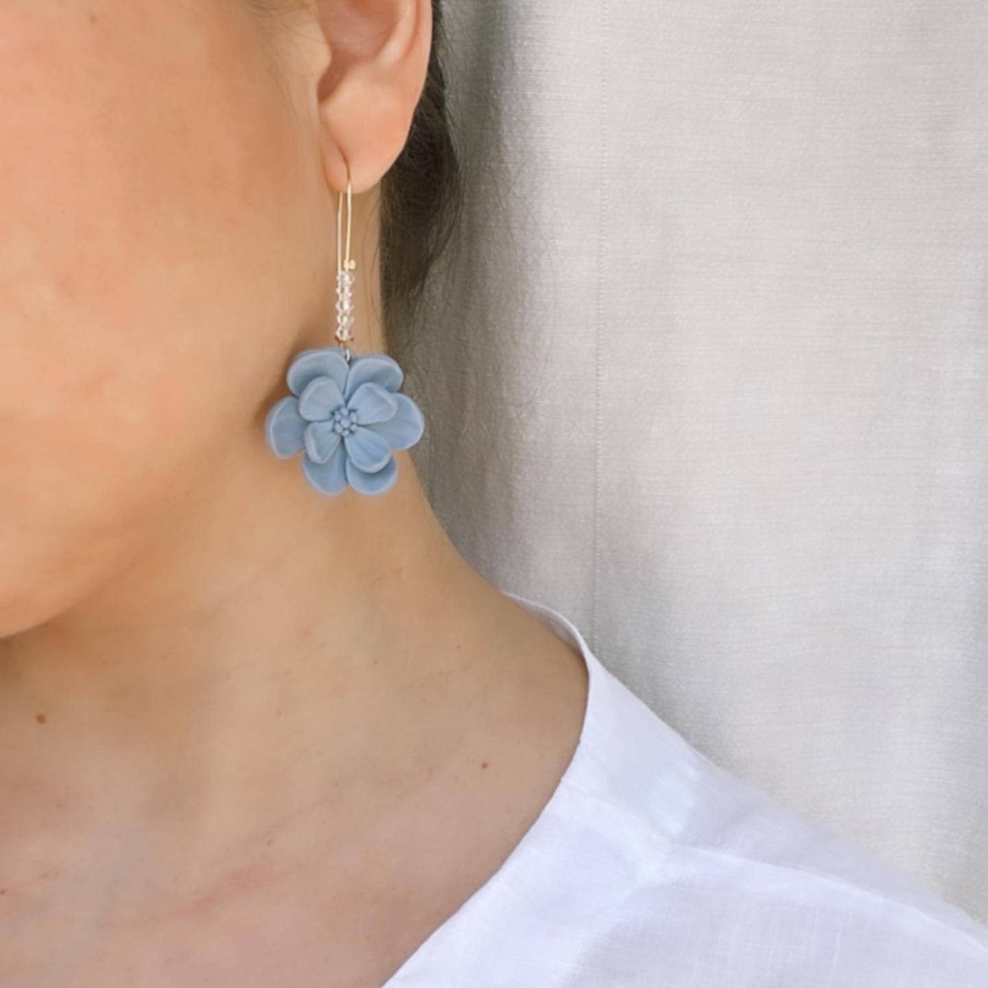 AnalyJewelry - Wholesale Dangle Earrings - Gardenia Statement Earrings5