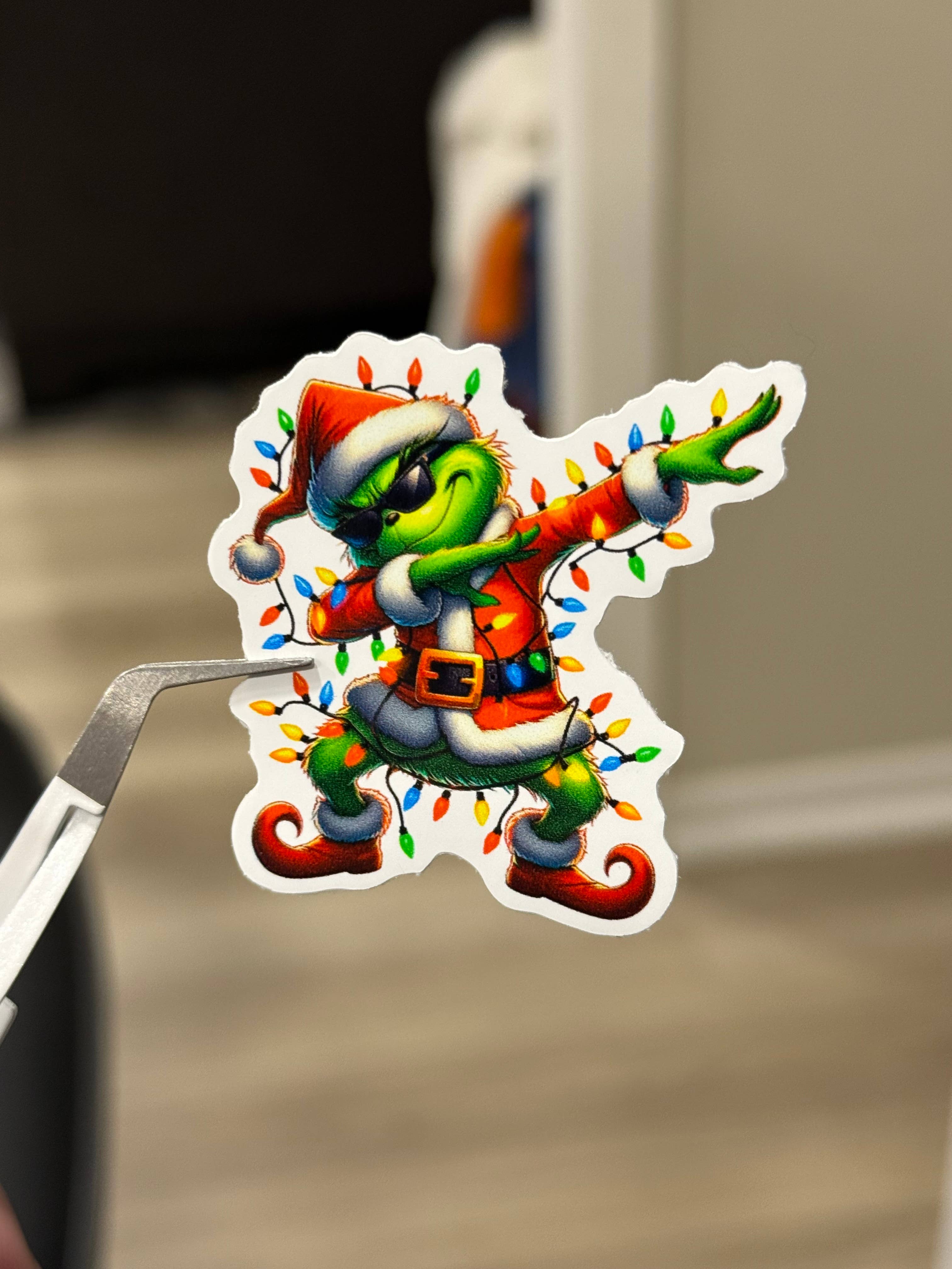 Upstate Design Decor - Wholesale Sticker - Grinch Dabbing Sticker – Funny Holiday Vinyl Decal