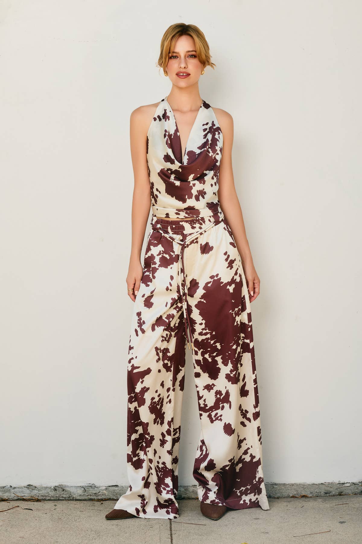 JOHANNESBRØD BRUN Sable Skies bukser med bæltestropper for engroshandel på Faire0