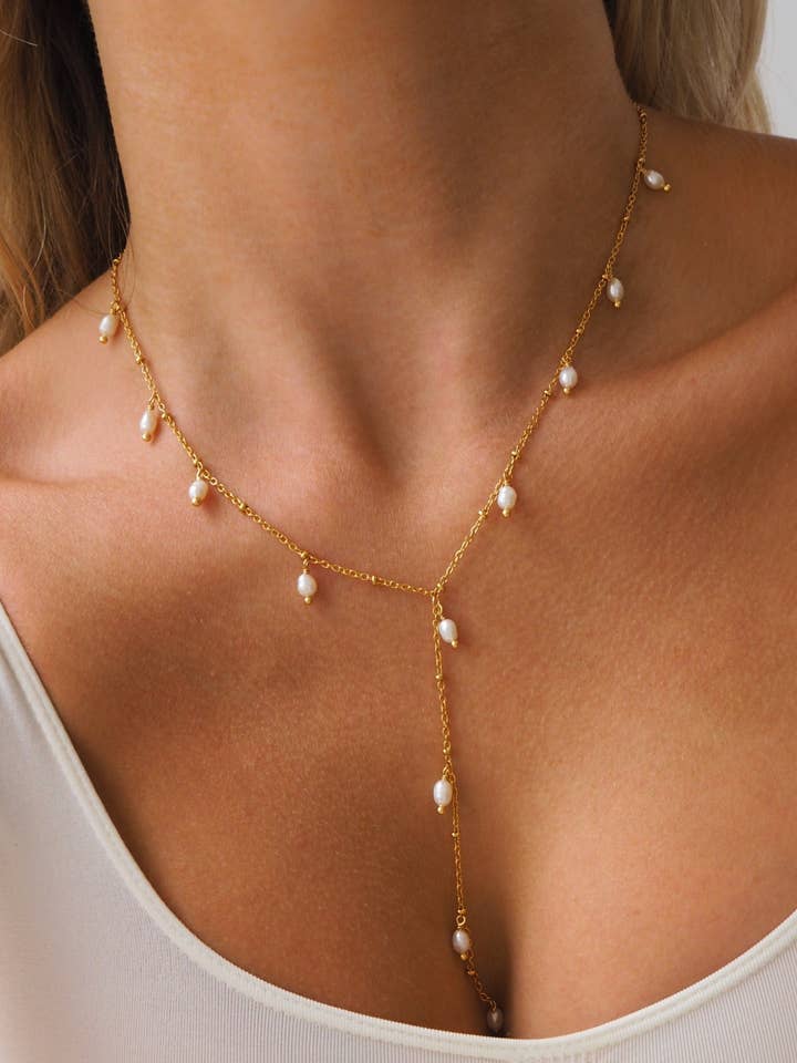 Collana Sofia per la vendita all'ingrosso da parte di JacqMaria Jewelry