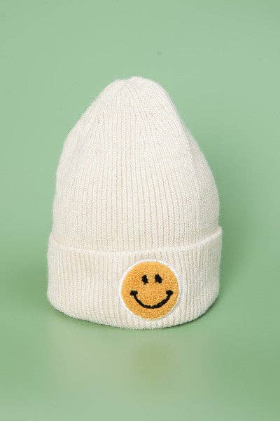 JOSSLYN by wall to wall - Wholesale Beanie - Women's - SMILEY FACE BEANIE HATS - HAPPY FACE BEANIE HATS | 40BN9005