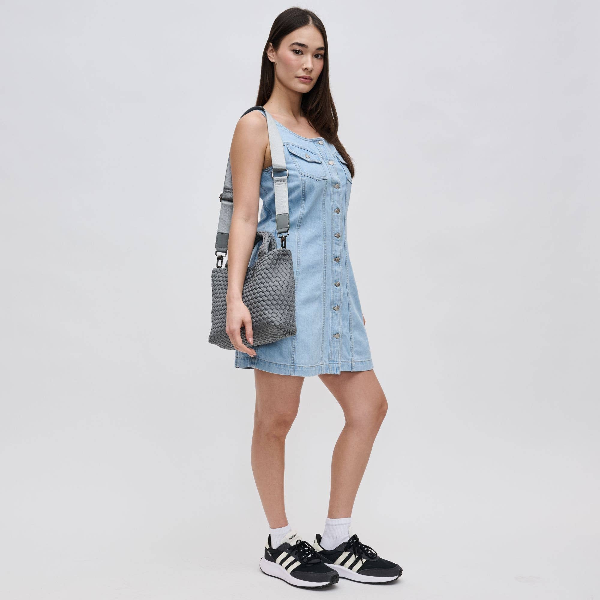 Sol and Selene - Vendita all'ingrosso Borsa a tracolla - Donna - Sky's The Limit Piccola Borsa a Tracolla in Neoprene Intrecciato34