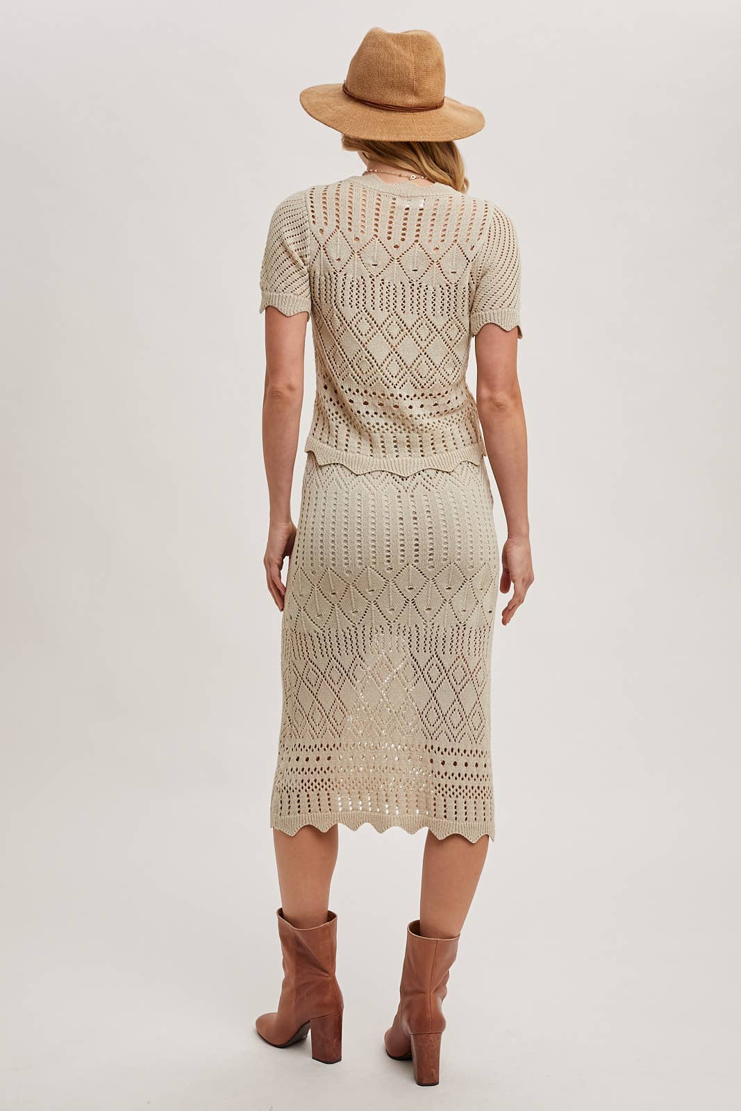 Bluivy – Großhandel Set aus Oberteil und Rock – Damen – GEHÄKELTES STRICKPULLOVER UND ROCK MIT WELLENSAUM-SET6