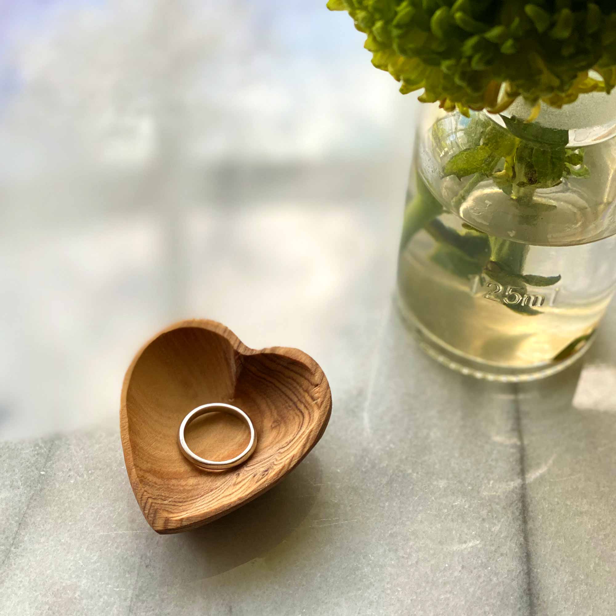 Global Crafts - Wholesale Jewelry Dish - **Pack of 25 SPECIAL PRICE** Petite Olive Wood Heart Trinket Bowls1
