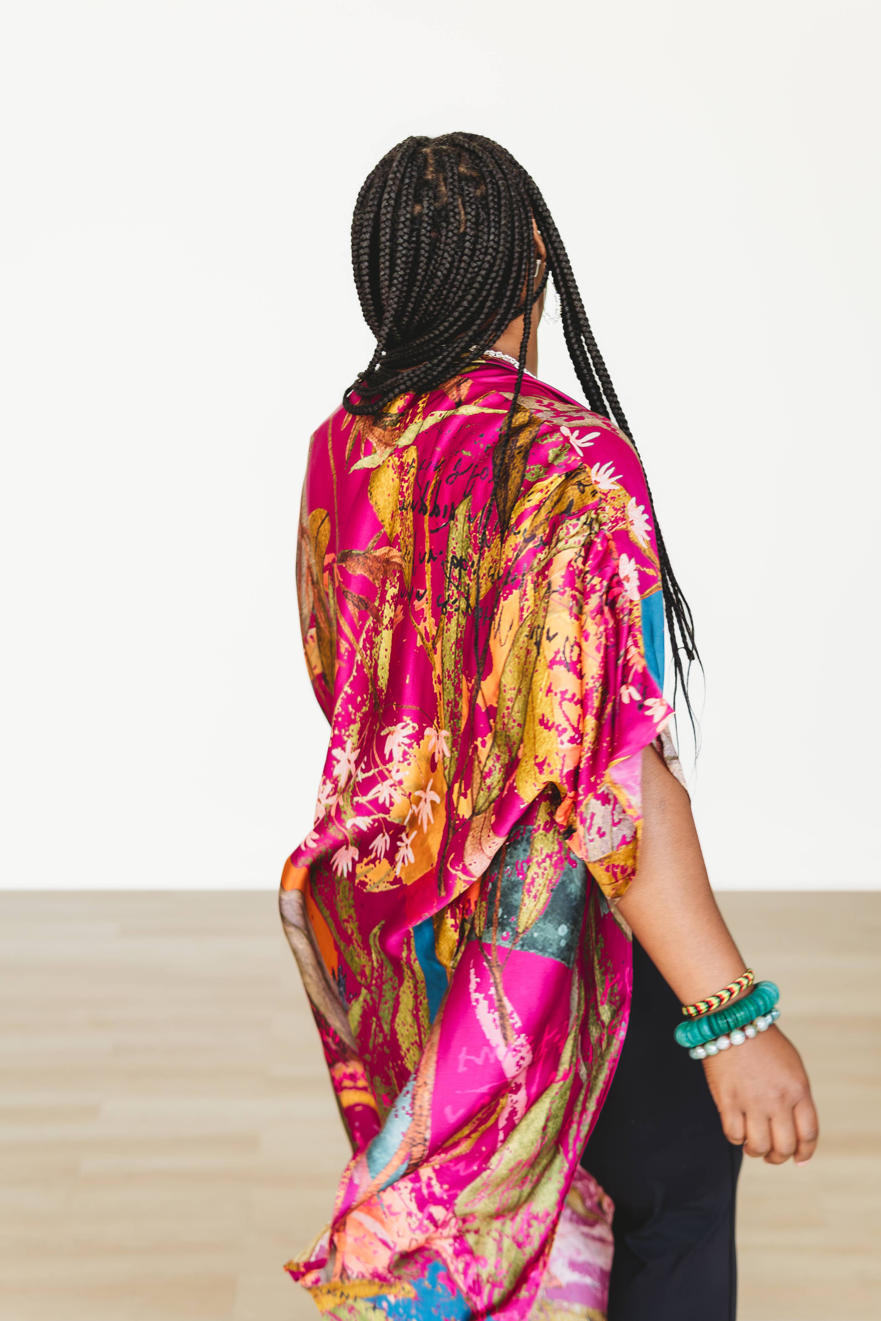 Winton and Waits - Wholesale Kimono - Women's - Featherington Long Kimono- Pink2