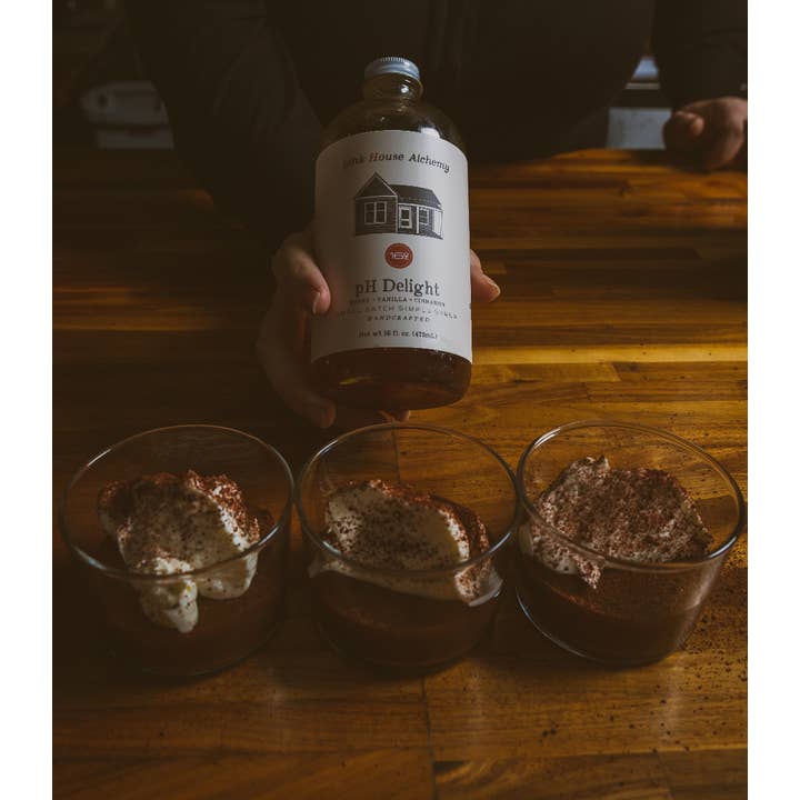 Pink House Alchemy - Wholesale Cocktail Mix/Syrup - pH Delight Simple Syrup