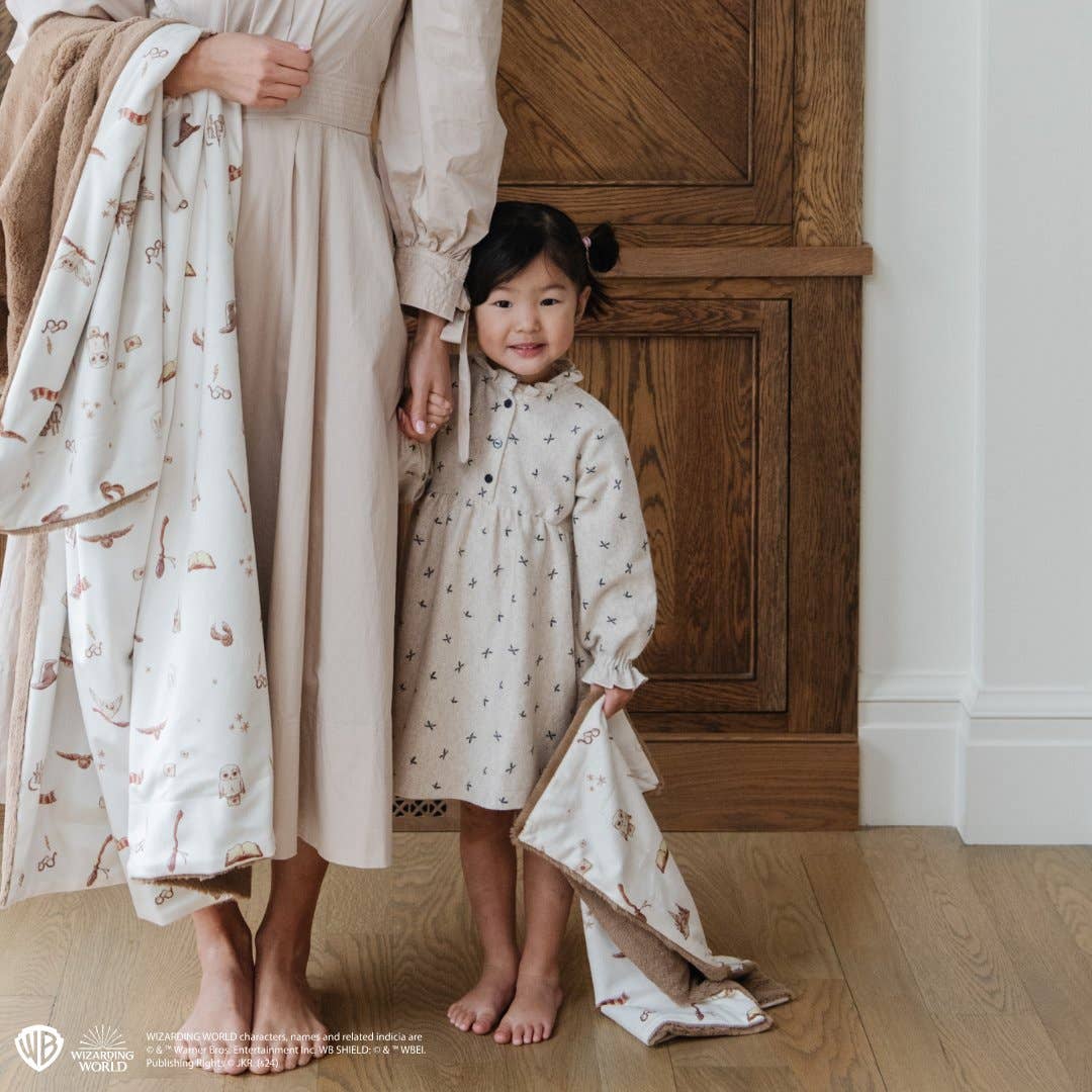 Saranoni - Wholesale Throw Blanket - Wizarding World™ Charm Minky/Lush3