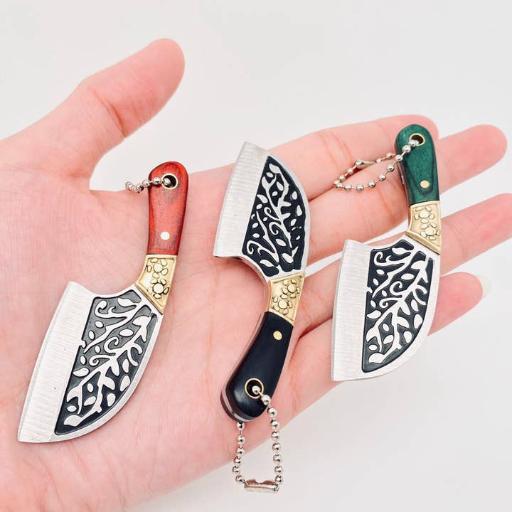 Mini Portable Knife with Protective Cover for wholesale by Mio Queena