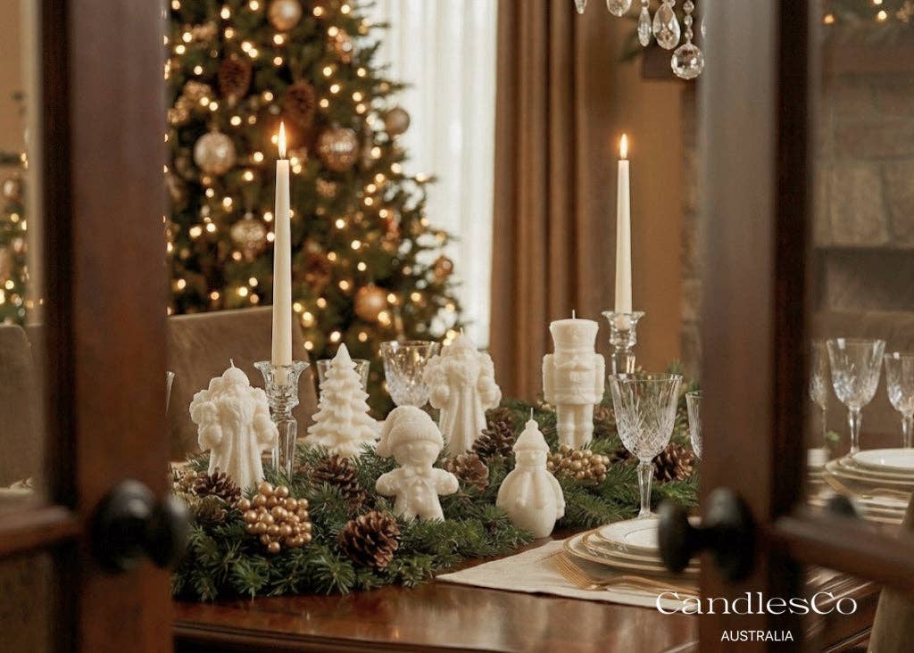 CandlesCo Australia – Großhandel Konische Kerze/Kerzenhalter – Die Signature Taper | Lebendige skulpturale Sojakerze1