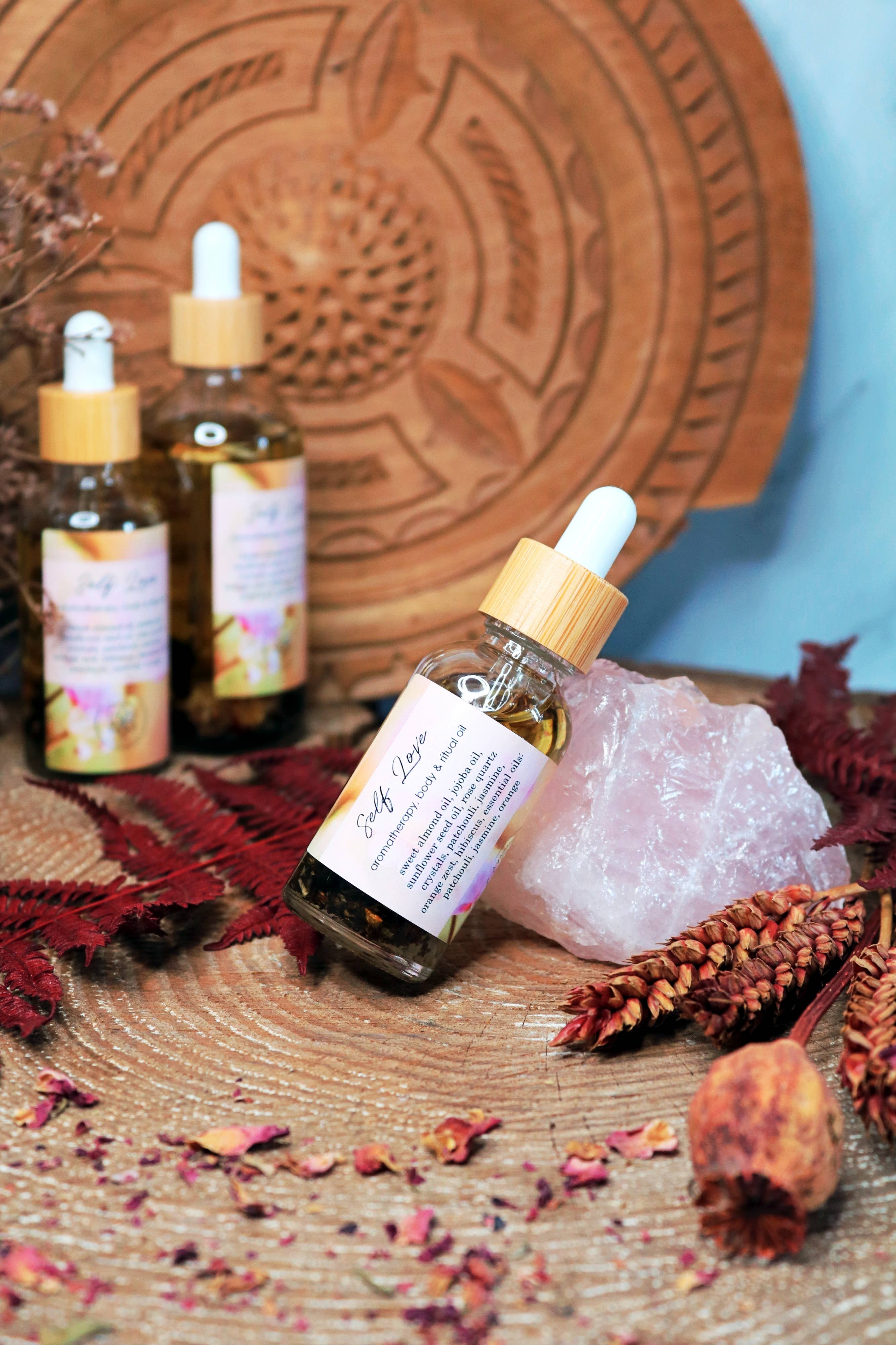 Ayamani Naturals - Vente Huile pour le bain/corps - Huile Rituel d'Amour de Soi avec Quartz Rose et Huiles Essentielles1