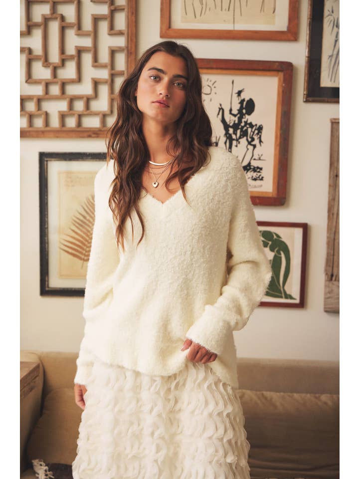 in february - Wholesale Knit Sweater - Women's - RELAXED FIT V-NECK TEDDY BEAR SWEATER