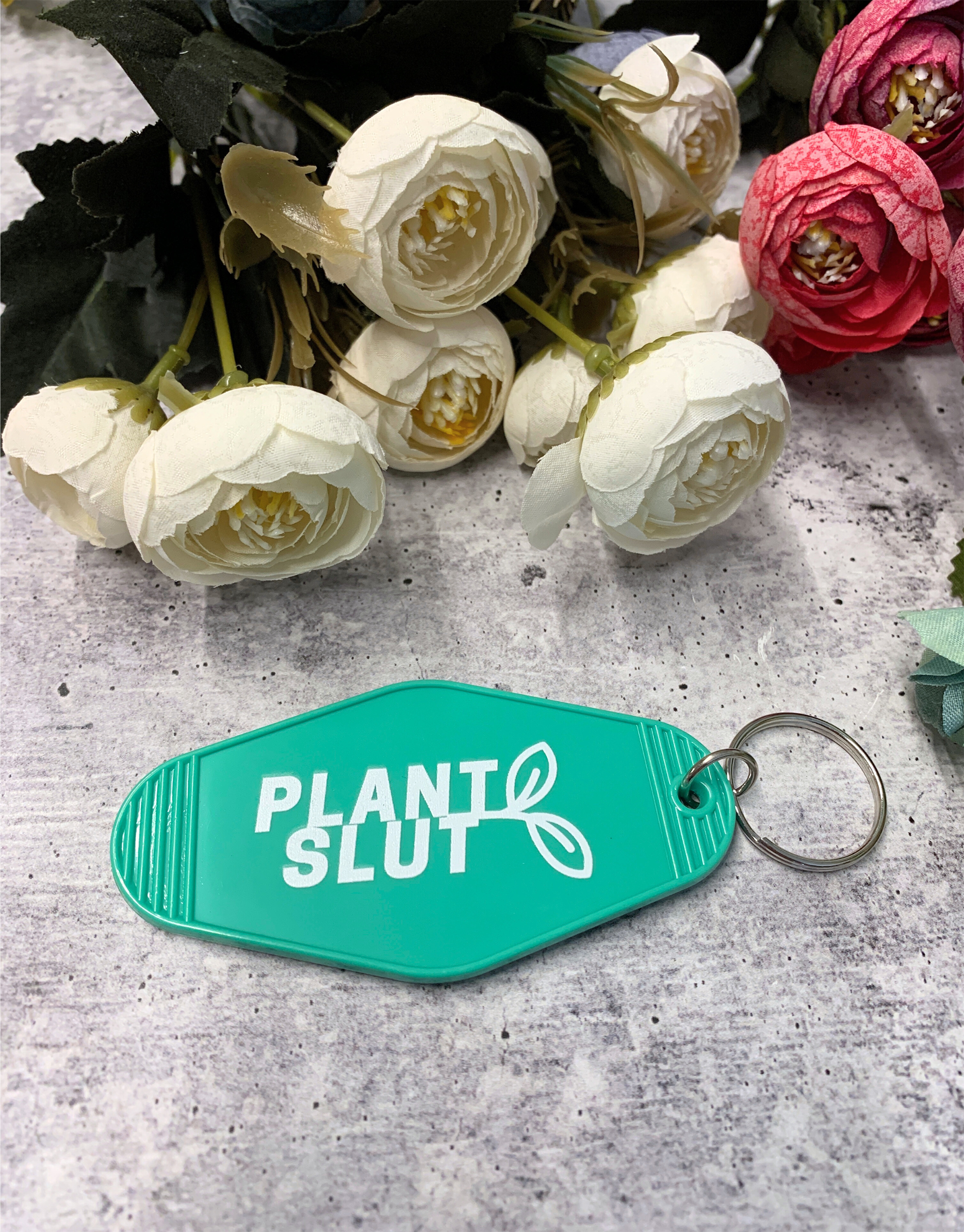 GetBullish - Wholesale Keychain - Unisex - Plant Slut Leaf Motel Style Keychain in Green 🌿7