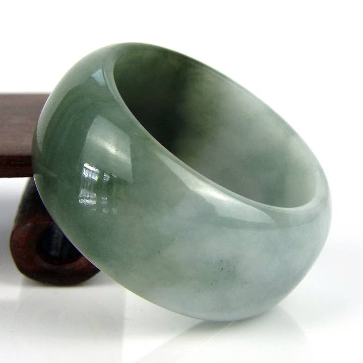 Authentic Jadeite Jade Thumb Ring for wholesale by Vintagecollection888