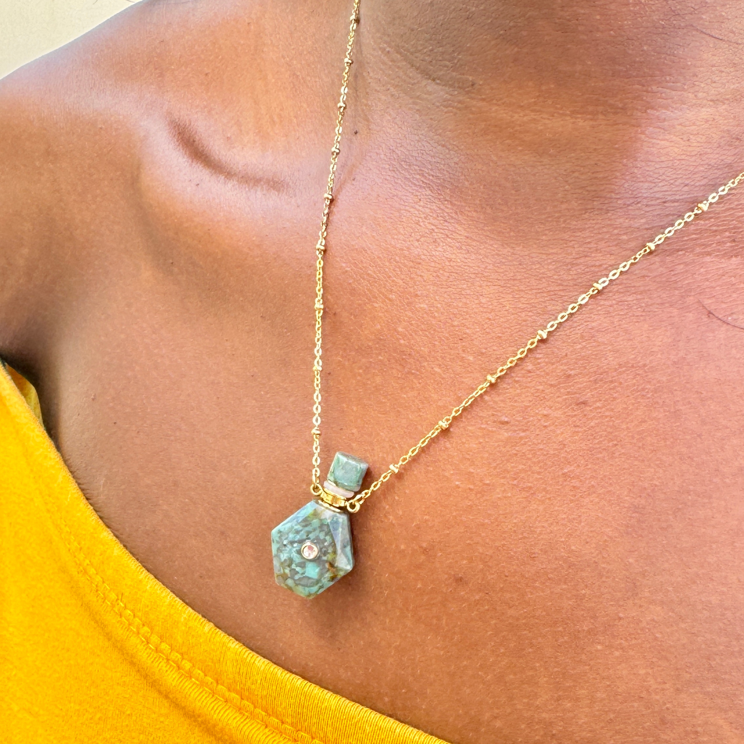 Poudre Bijoux - Wholesale Pendant/Charm Necklace - Katarina Necklace in Natural Stone11