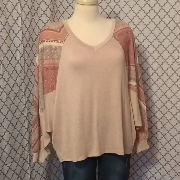 Oatmeal & mauve two tone paisley dolman blouse for wholesale by Jones & Ivy Collections, Inc.